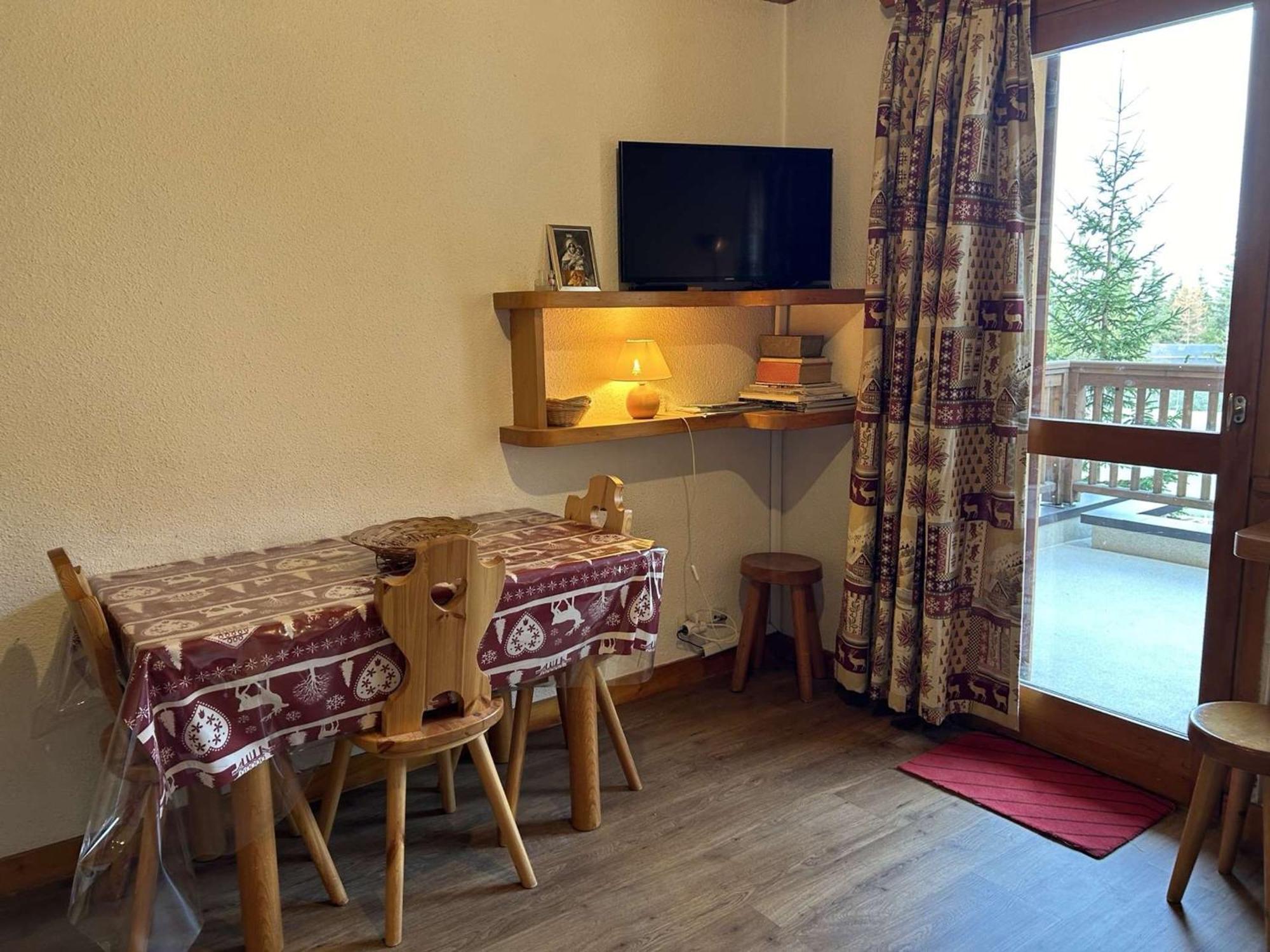 Studio 2/4 Pers, Acces Pistes Et Piscine, Proche Commerces, Meribel - Fr-1-180-297 Экстерьер фото