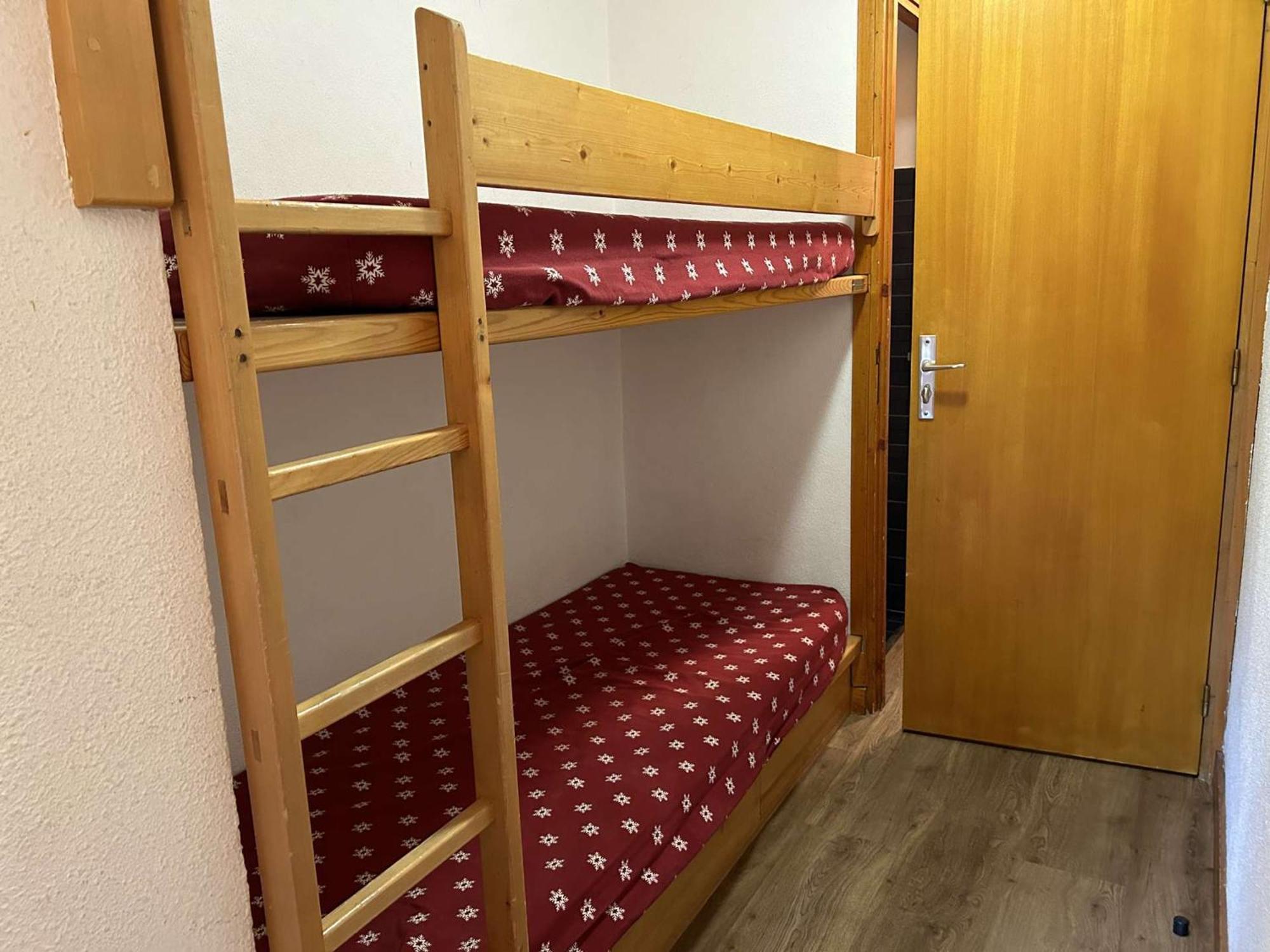 Studio 2/4 Pers, Acces Pistes Et Piscine, Proche Commerces, Meribel - Fr-1-180-297 Экстерьер фото
